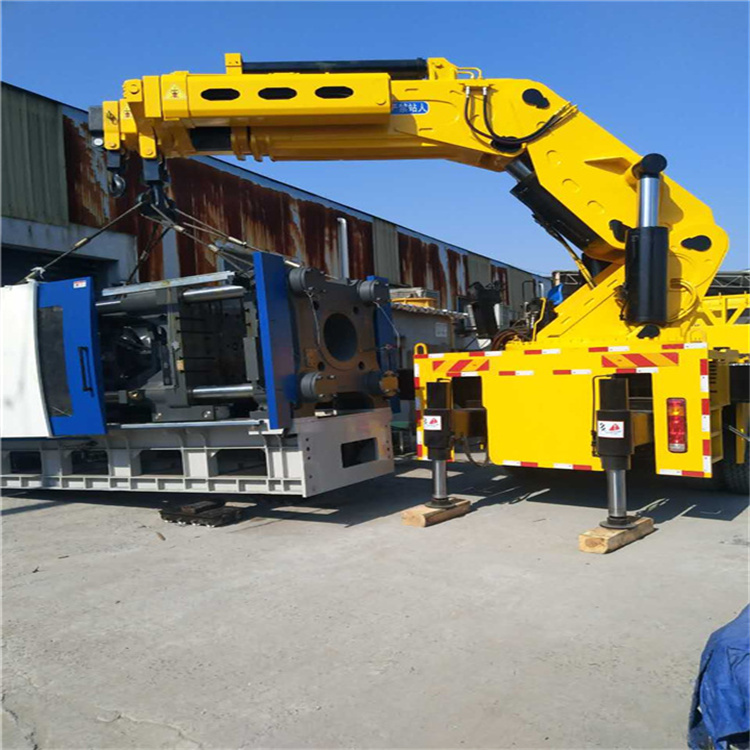 牧野 大吨位折臂吊出租费用解析：一小时租赁多少钱