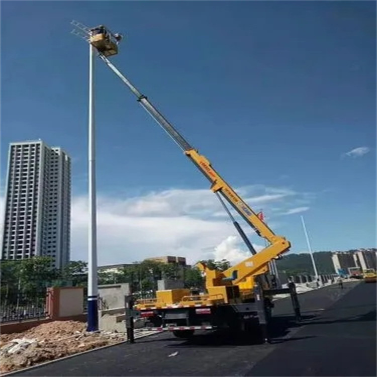 牧野维修路灯的曲臂升降车出租