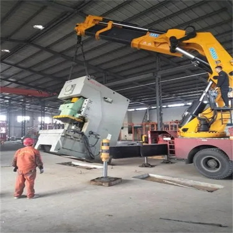 牧野80吨折臂吊车出租附近电话